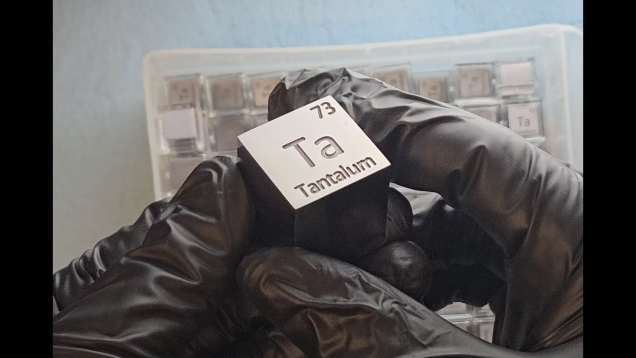 Tantalum cubes from Luciteria