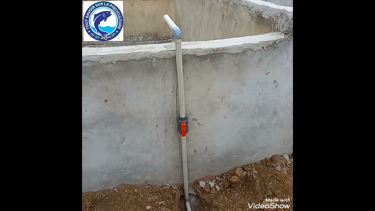 installation d'une pisciculture hors sols en béton avec tout les tuyauterie