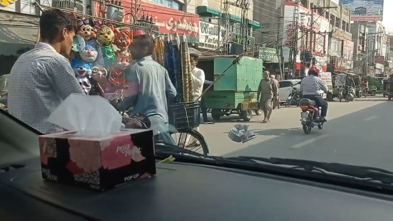 Traffic Violation in Pakistan, One Way Violation, Traffic Penalty