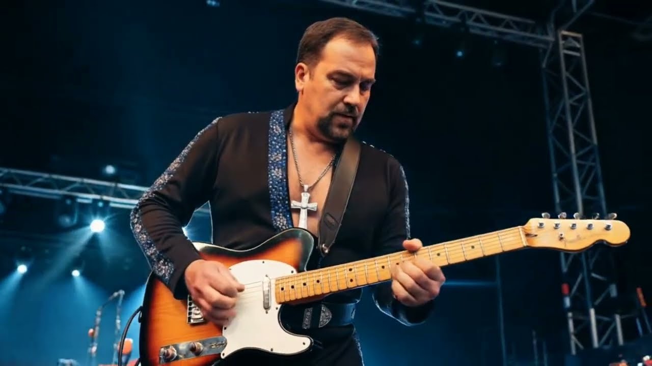Awesome Elvis tribute See see rider David D. Band