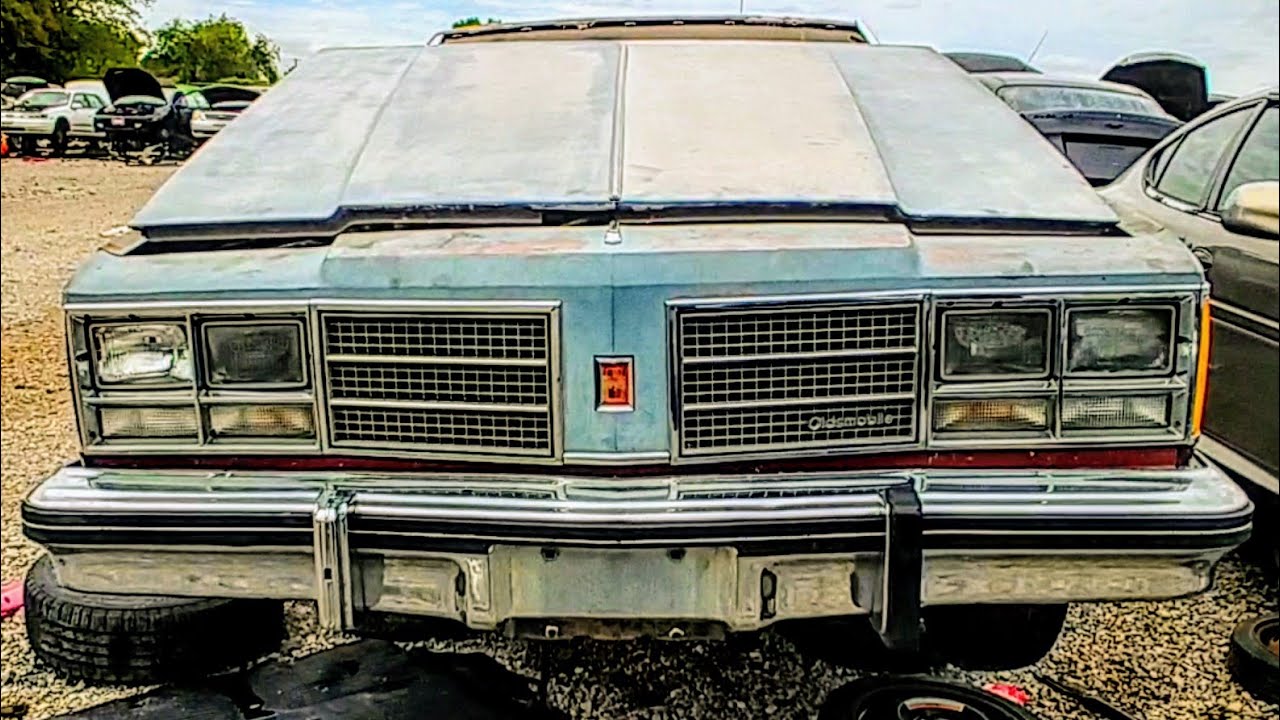 1978 Oldsmobile Delta 88 Royale Junkyard Find