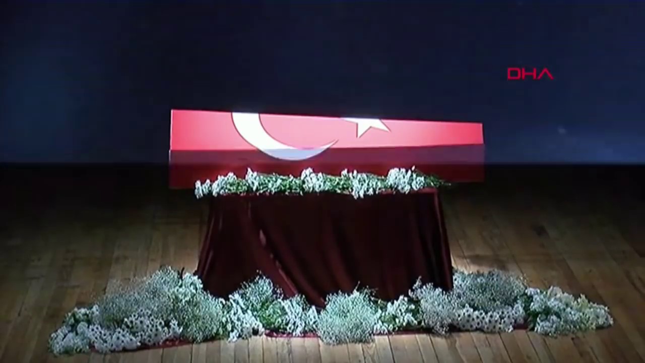 Türk tiyatrosunun usta ismine veda... Yıldız Kenter için tören düzenleniyor