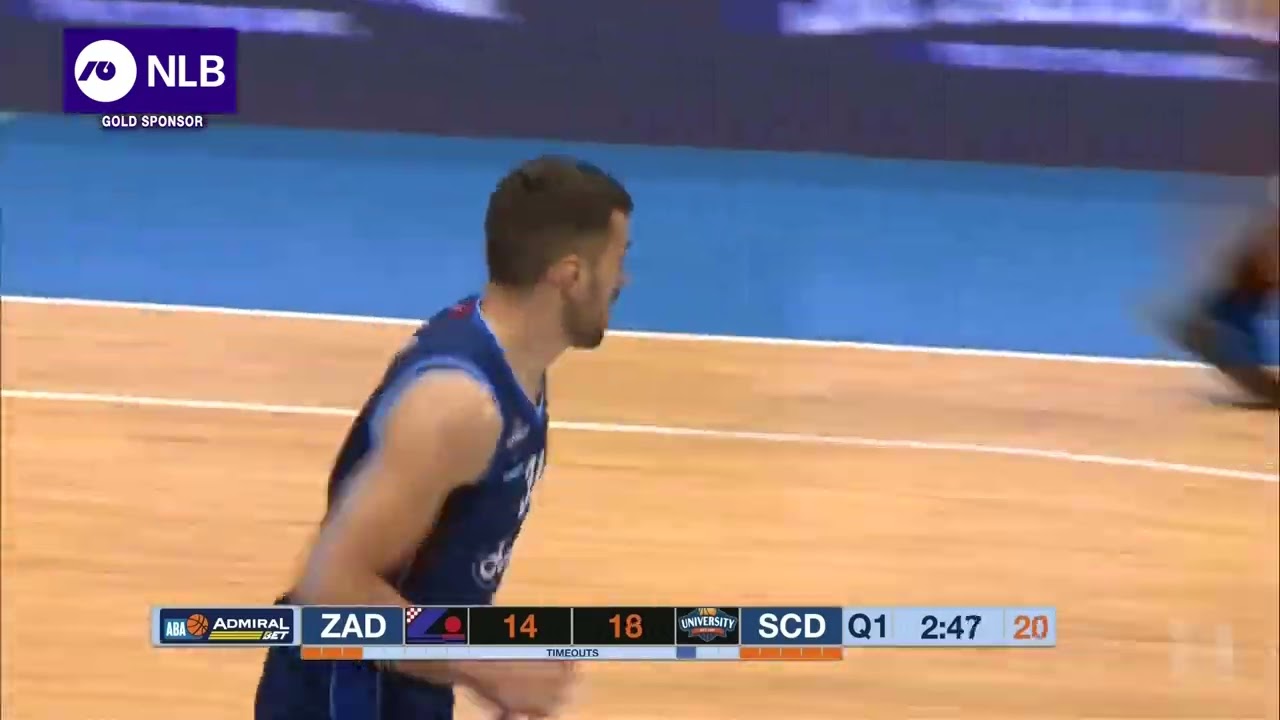 Kenan Kamenja&scaron; completes steal 'n' dunk play (Zadar - SC Derby, 18.4.2022)