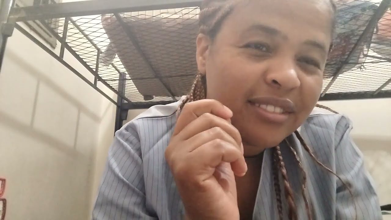 እንኳን አደረሣችሁ ተመልሻለሁ