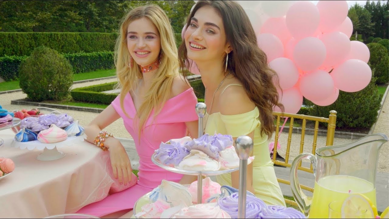 PROM 2019 - A Chic Novella (storybook).
