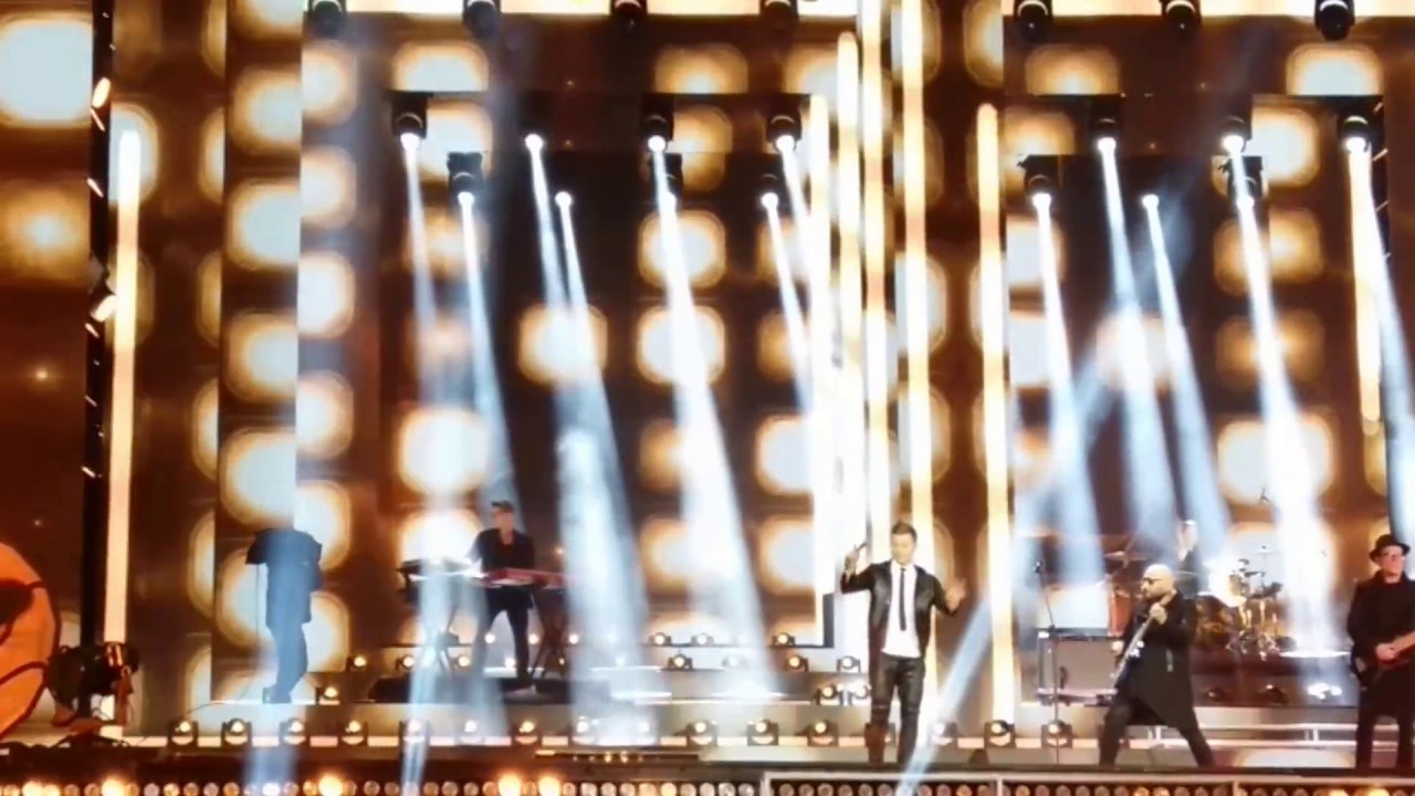Warszawa Sylwester 2016/2017 z TVN.Start. KOMBI-RAFAŁ BRZOZOWSKI-CLEO.