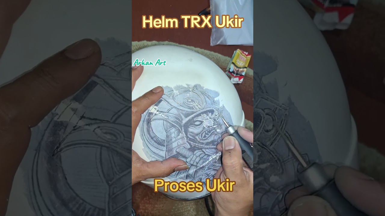 Restorasi modifikasi helm TRX Honda di ukir #Honda #Helmet #Japan #Samurai #modifikasi  #engraving