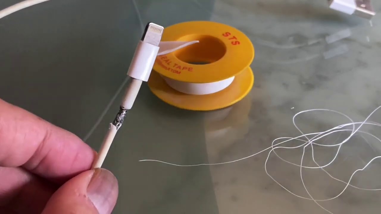 Ремонт изношенного кабеля Lightning или USB для iPhone.