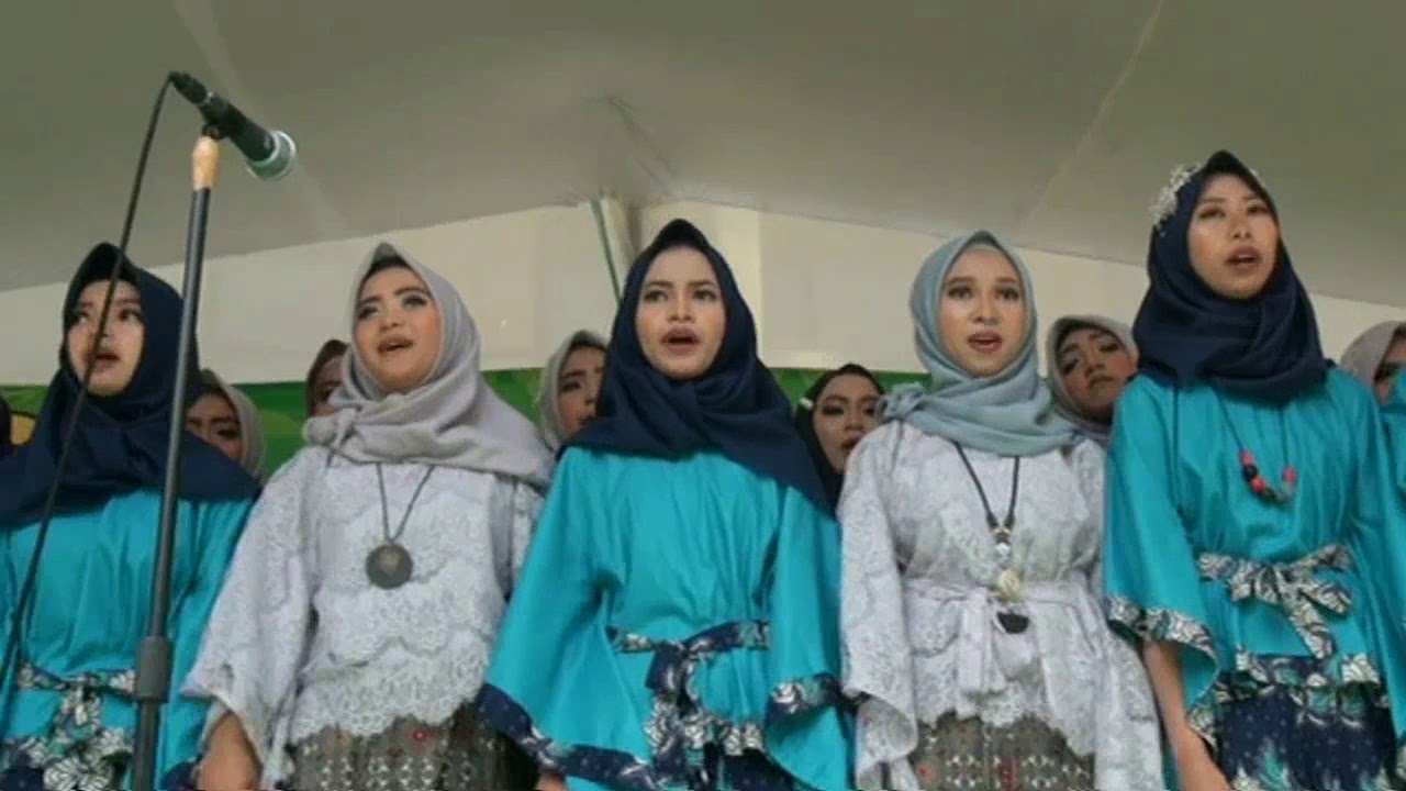 Lagu Perpisahan Sapu Nyere Pegat Simpay Paduan Suara Kelas 9 MTs. Puteran
