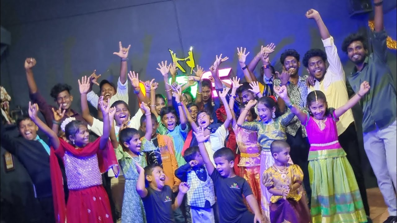 AAYUTHA POOJA CELEBRATION with LDS Family 🥳💥 #lds #logandancestudio  #pooja #celebration #dance