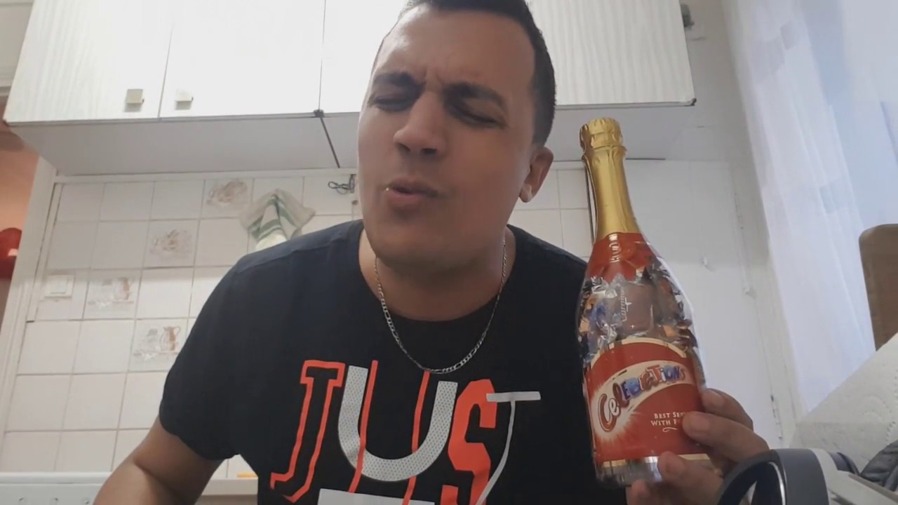 J'ai voler une bouteille de champagne au chocolat à ma copine