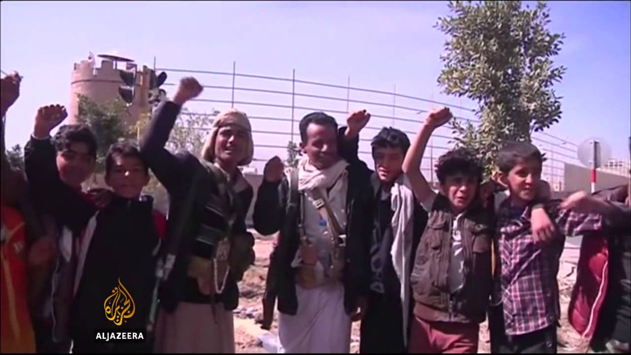 Houthi fighters seize airport in south Yemen