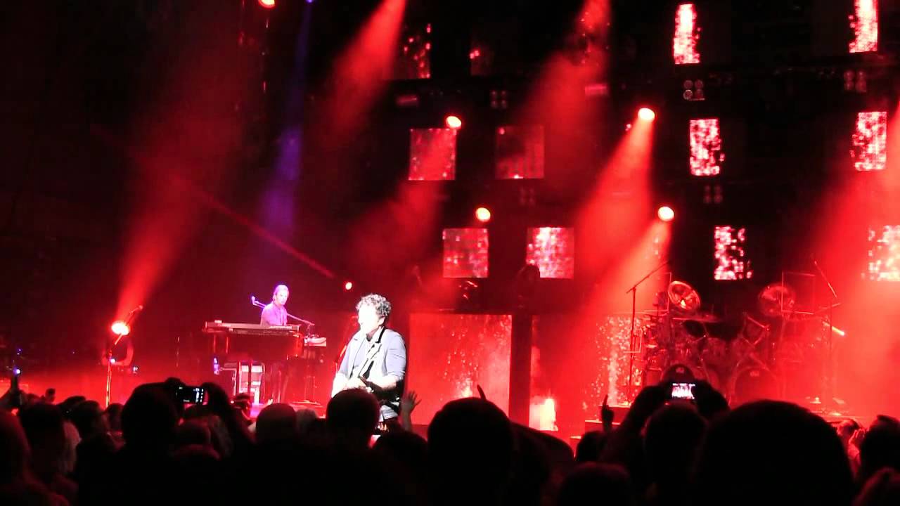 Journey- Neal Schon Plays 