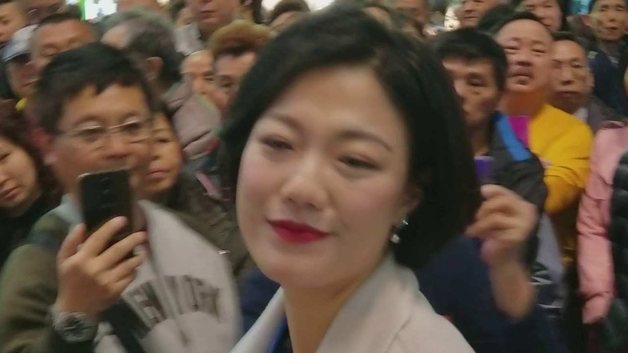 旺角羅文 18/03/17(21:25) 船歌 千言萬語 甚麼話 小龍女龙婷 Stacey Long