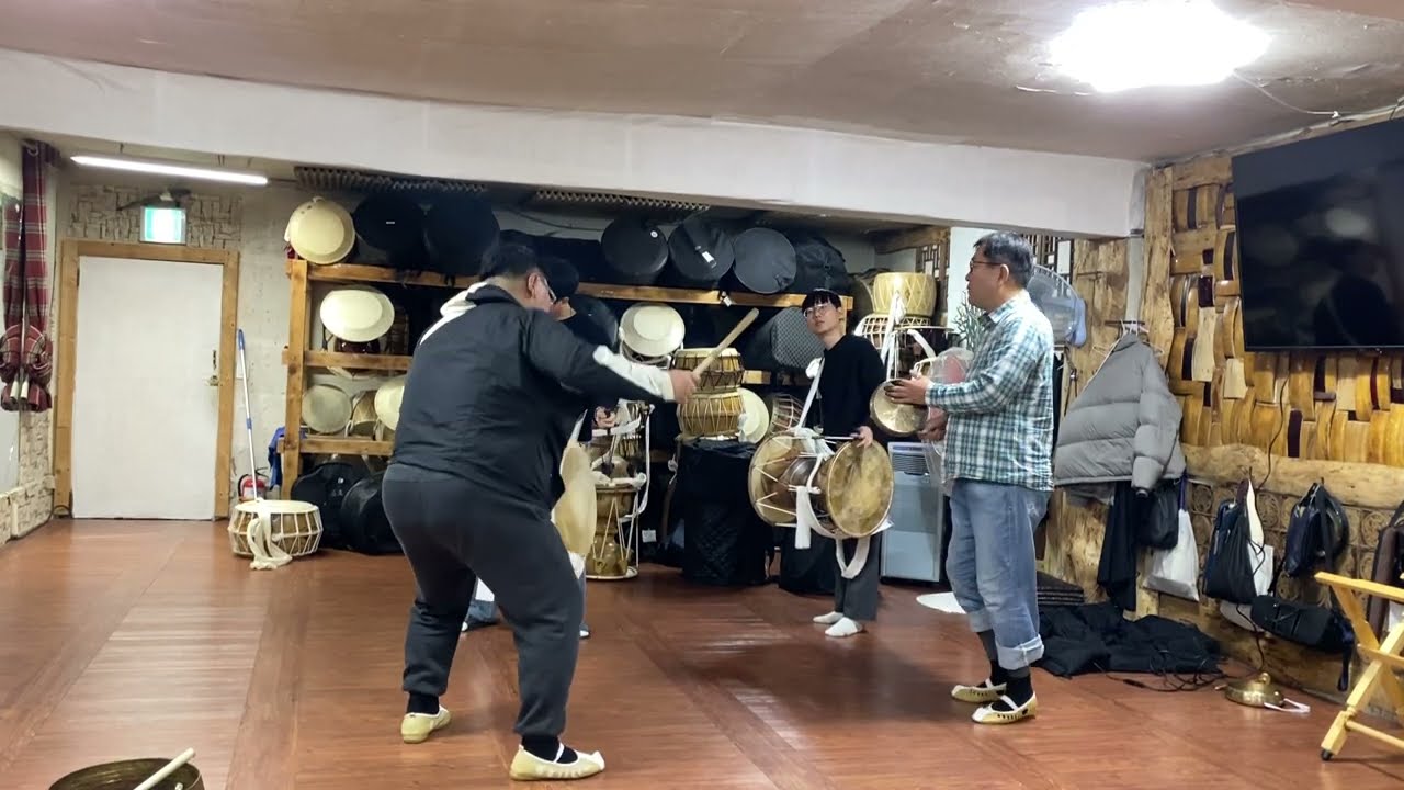 13 Dec 2025 논산두레풍장-2, practicing Korea Traditional music in seoul.