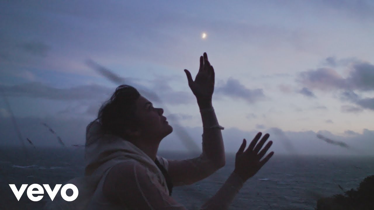 Bat For Lashes - Her First Morning (Official Visualiser)
