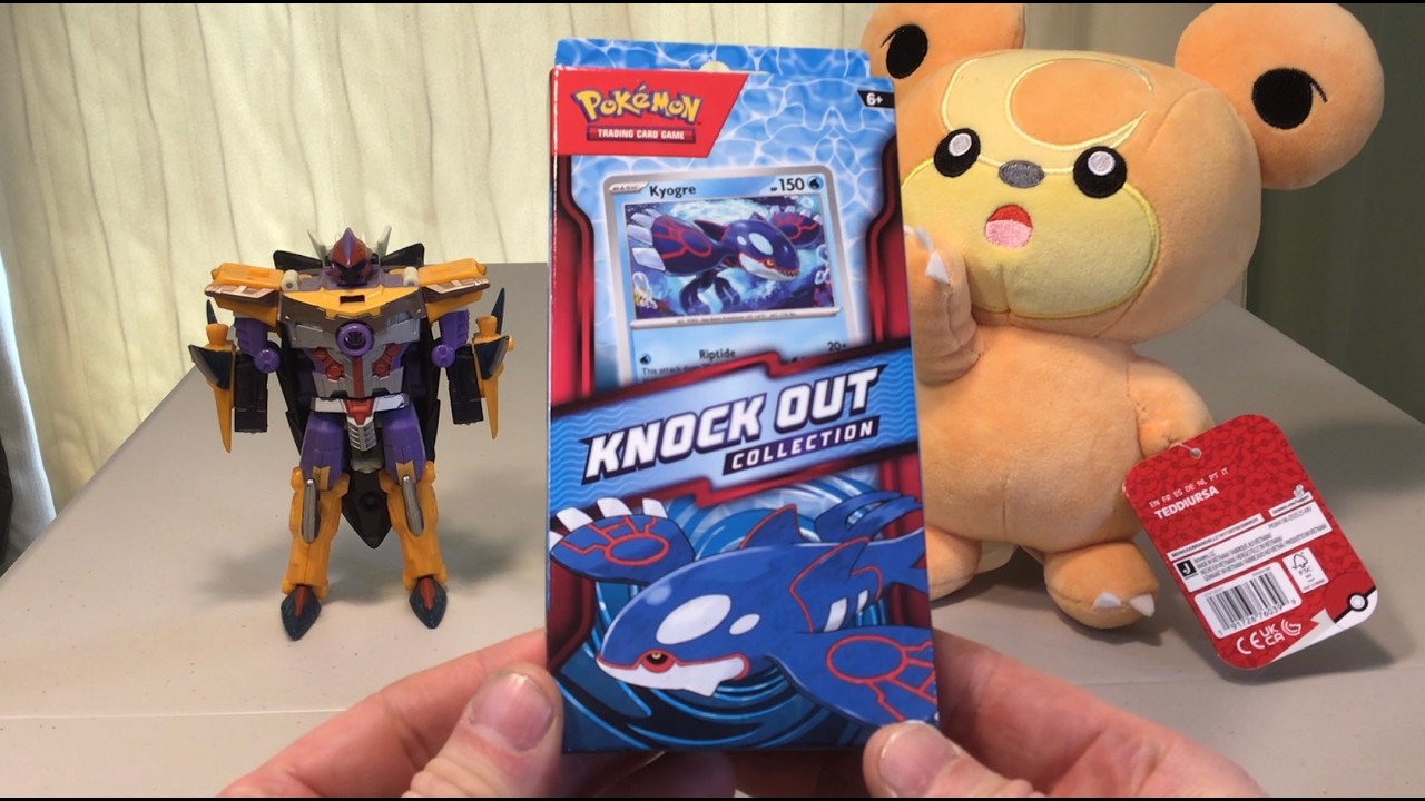 Opening a Kyogre Knock Out Collection Box!