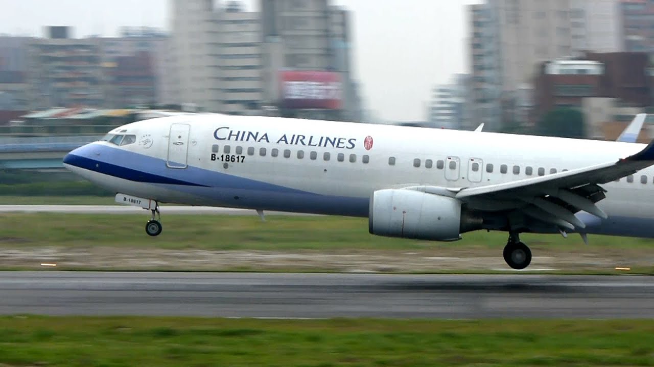 CHINA AIRLINES華航  BOEING 737-809(WL)