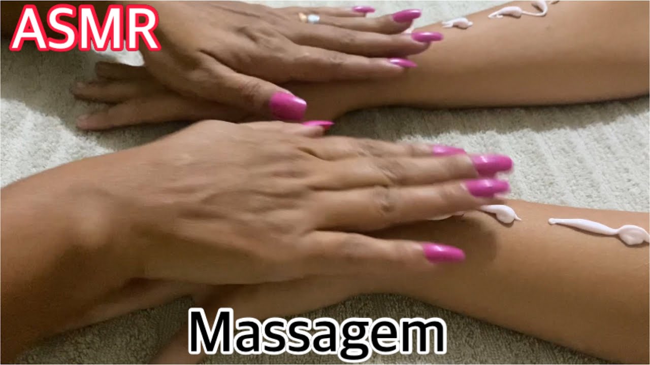 ASMR 😴 Massagem nas mãos e nos braços / Hand and arm massage 😍 whispering - Br