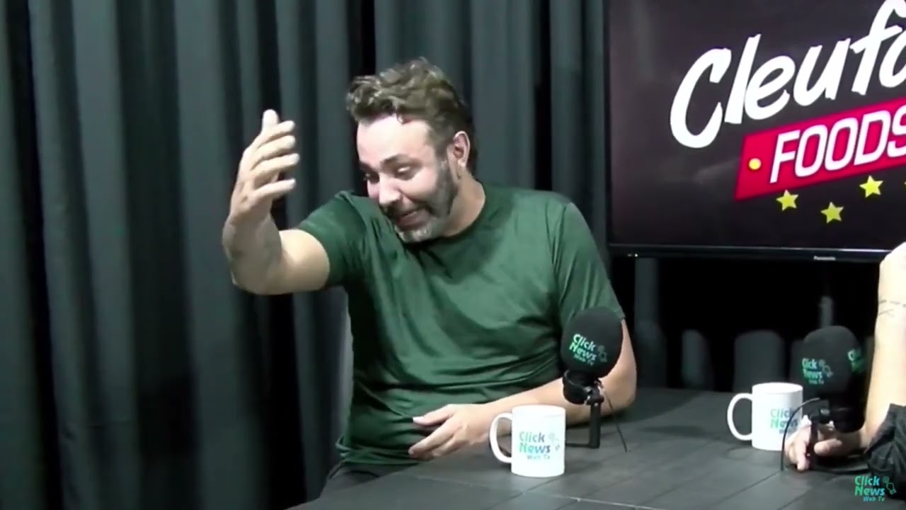 SABUGO - CLICKCAST STUDIO - EP56 - Tio do Sabugo sósia do canisso - entrega dos instrumentos.