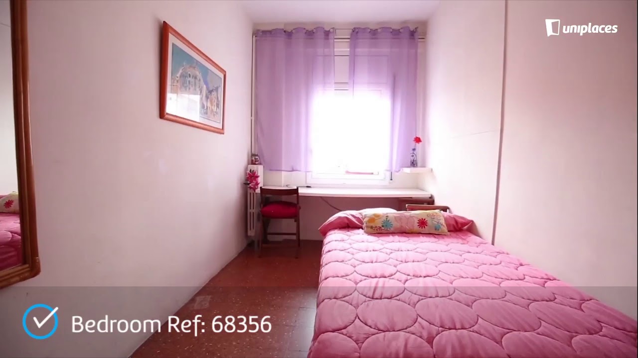 Bright twin bedroom not far from Universitat Polit&egrave;cnica de Catalunya