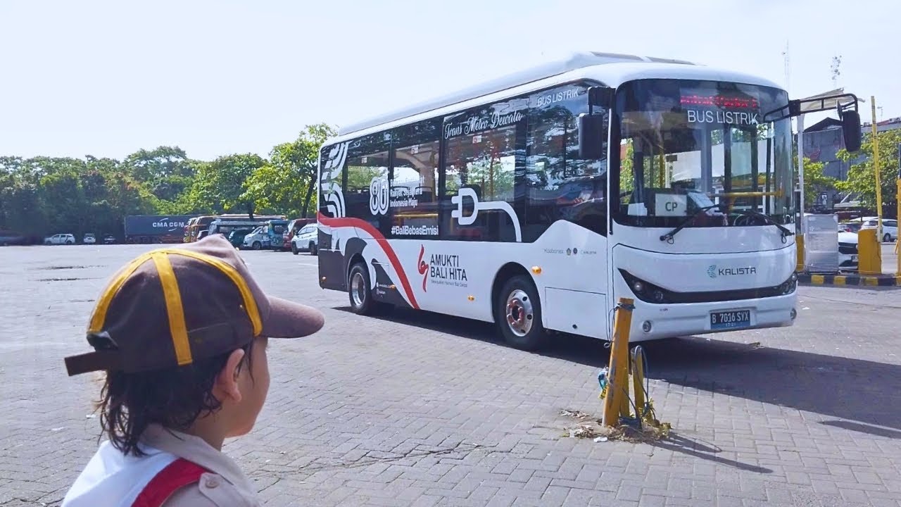 GRATIS Naik bis listrik di Bali!