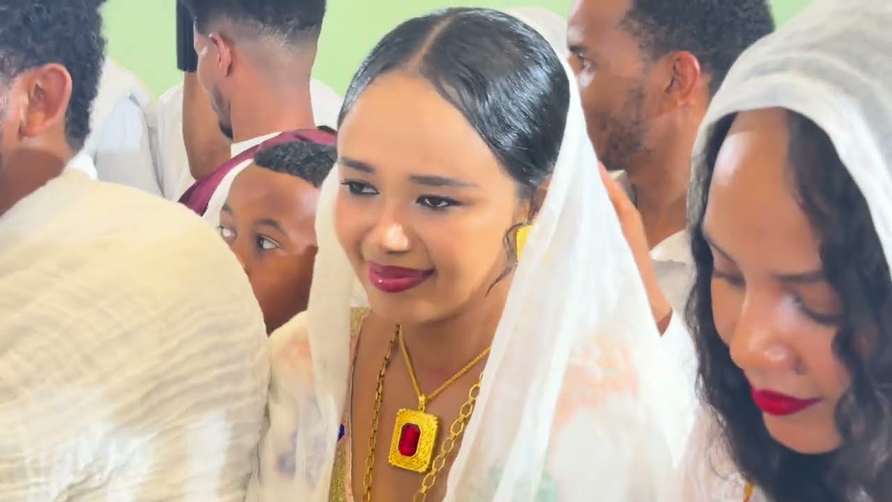 ብስነጥበባውያን ኣዲስ ኣበባ ብመዝሙር ማዕሪጉ ዝወዓለ መርዓ #habesha #eritrea #tigrignamezmur #wedding #ethiopian #ebs