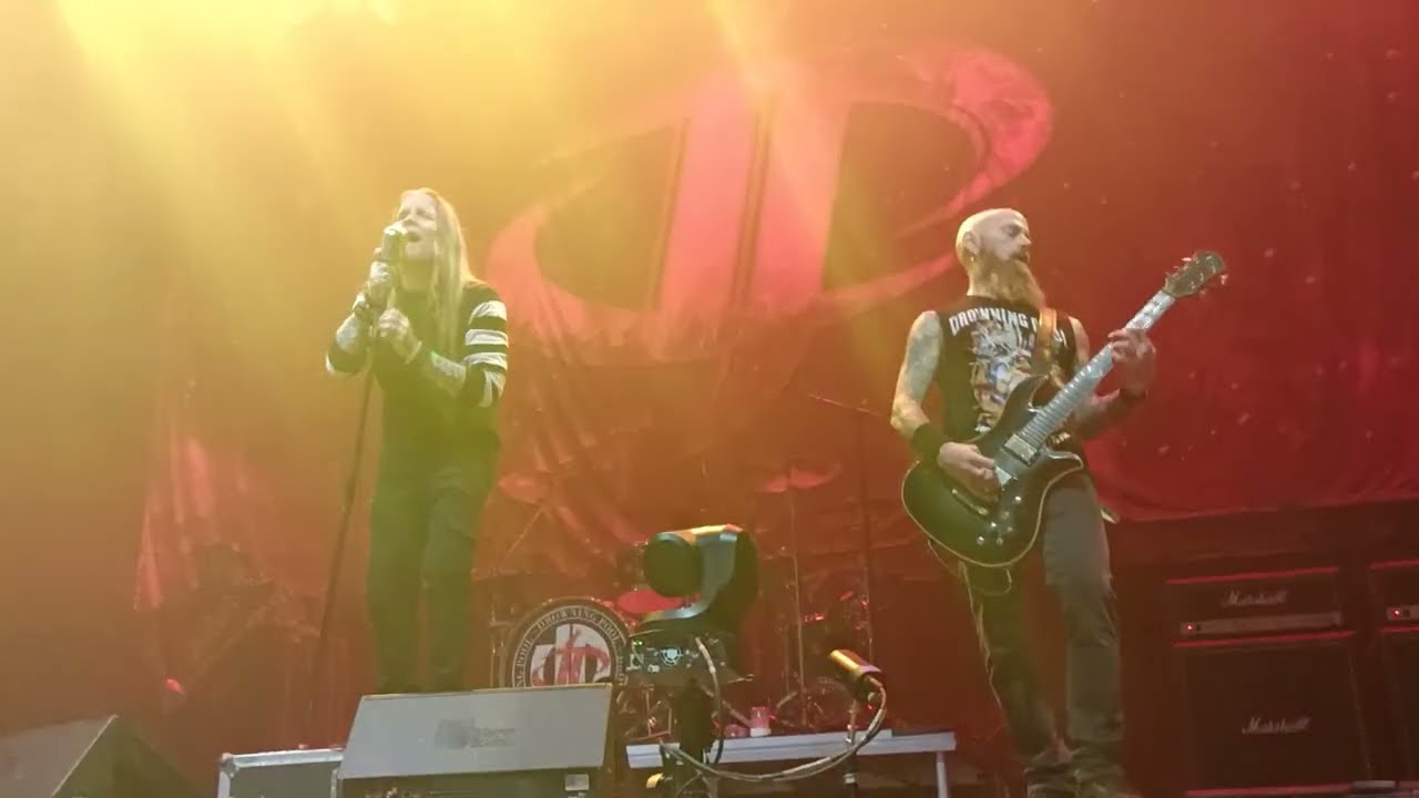 Drowning Pool - Tear Away Live 2025 in Romania