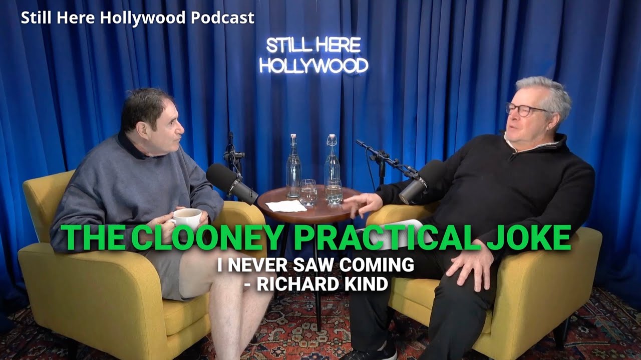 Ричард Кайнд с ранее не показанным розыгрышем Джорджа Клуни. @StillHereHollywood #richardkind