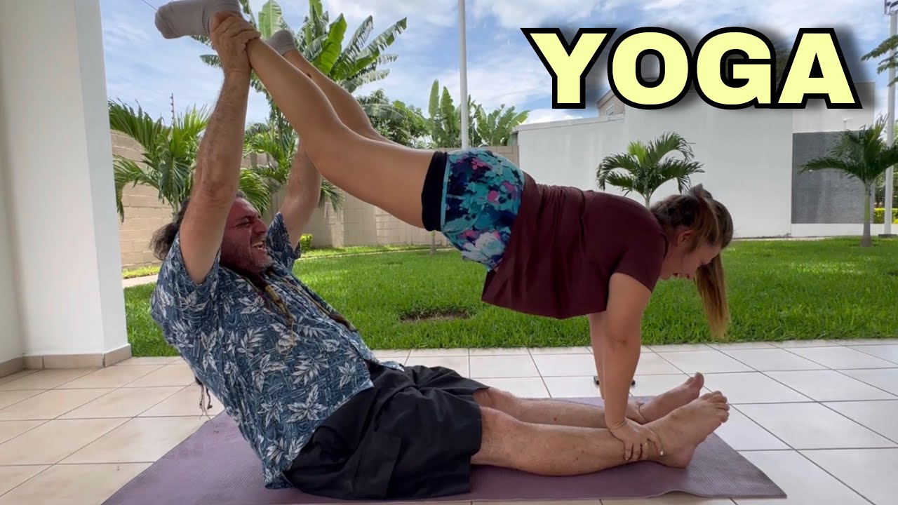IMITAMOS POSES DE YOGA EN PAREJA 🧘🏼‍♀️(salió mal)