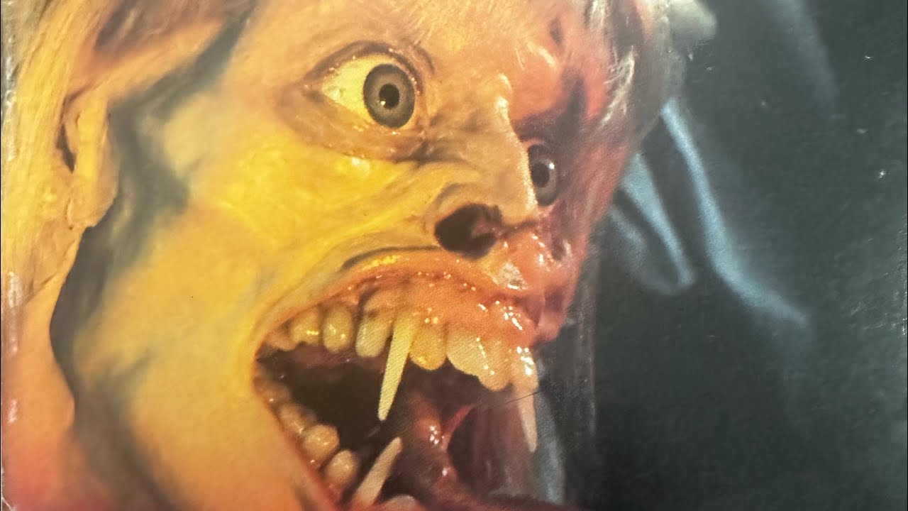 Horror Paperback art- step back and keyhole covers!