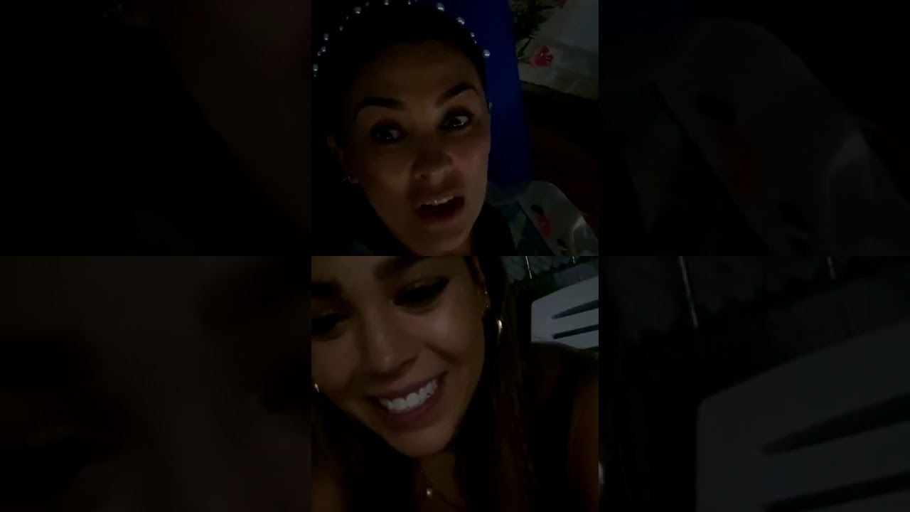 Live |  #AracelyArambula & #DannaPaola  ❤