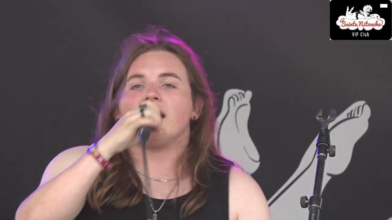 AFTERONES - NEW BORN de MUSE (SAINTE NITOUCHE 2023)