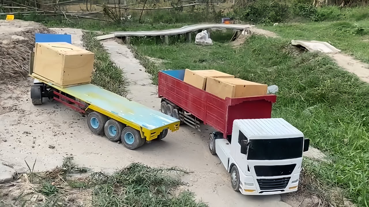 RC TRUCKS ACTION!!! RC TRUCKS OVERLOADED, RC DIGGER LIEBHERR SME, RC TRUCK LOW LINER MAN, MB ACTROS