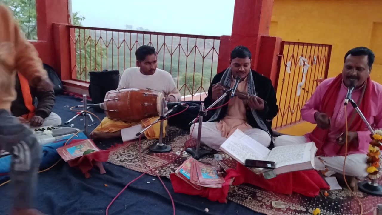 सुंदरकांड पाठ कमेटी उन्नाव रोड जिला दतिया (म. प्र.)संपर्क हेतु 9179326556