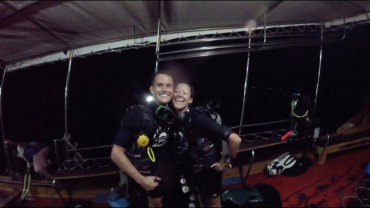Koh Tao, Thailand TERRIFYING NIGHT DIVING| PADI Certification at Sairee Cottage