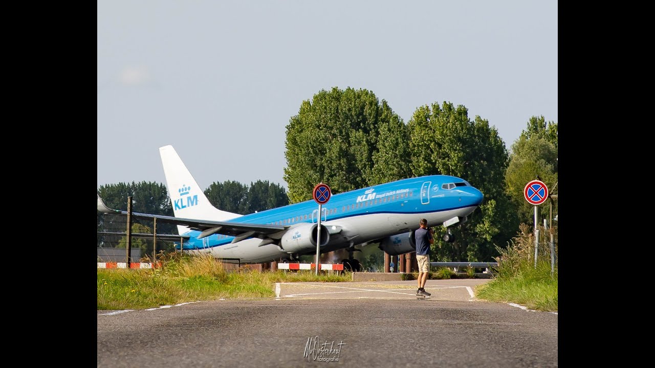 DEPARTURES SCHIPHOL AMSTERDAM 10/8/25