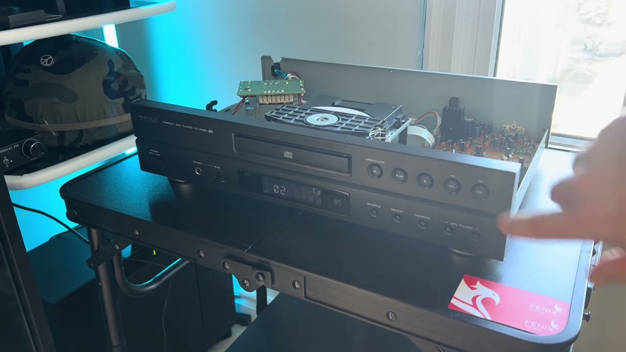Teac CD-P1260 Single Cd Player, testing 