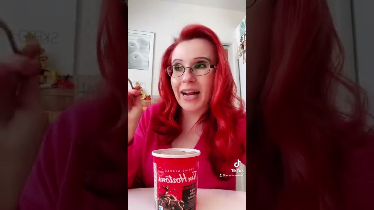 Trying Tim Hortons Double Chocolate donut ice cream! 🍩