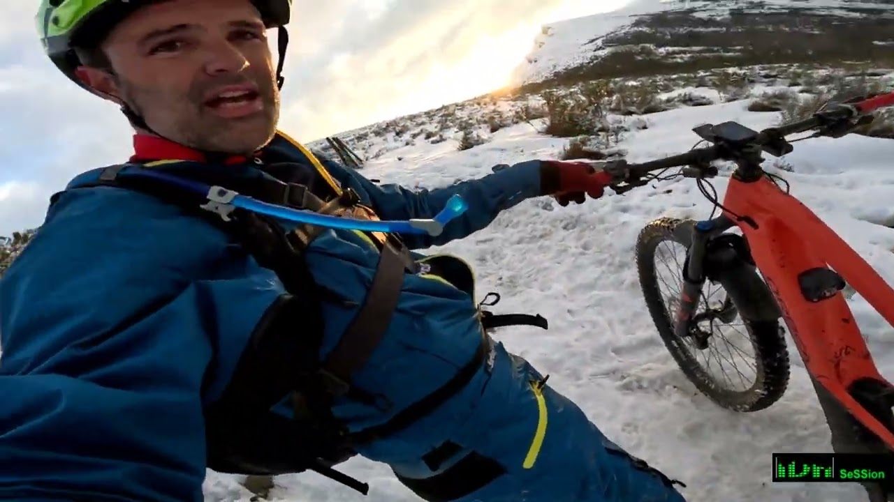 Subida al Ganekogorta con nieve en ebike