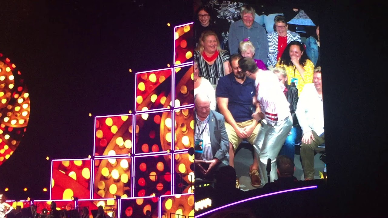 A 12 Minute Video Of Hugh Jackman's Concert 2019 at BEC 3/9/2019