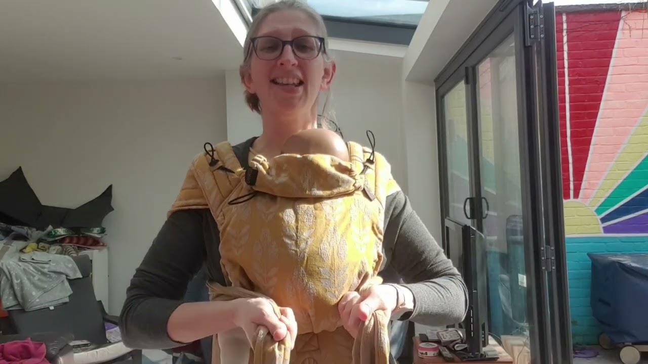 Carrier of the Week - Neko Half Buckle Baby Carrier