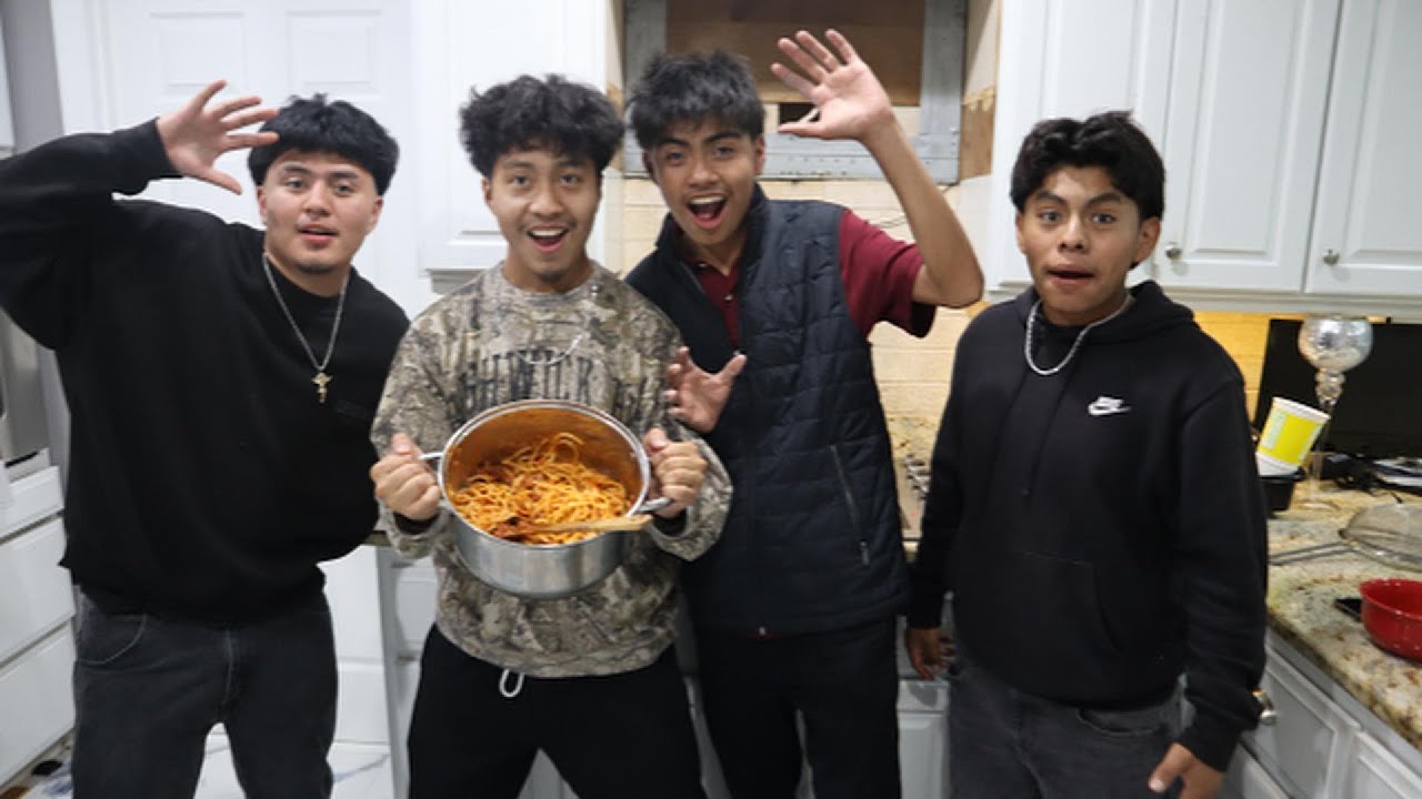 BLIND, DEAF, AND MUTE COOKING CHALLENGE!!!