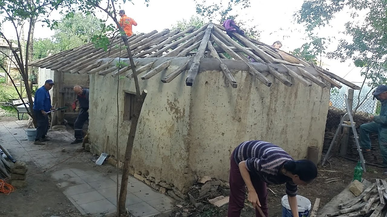 Реставрация и строителство с естествени материали. Restoration project with sustainable materials.