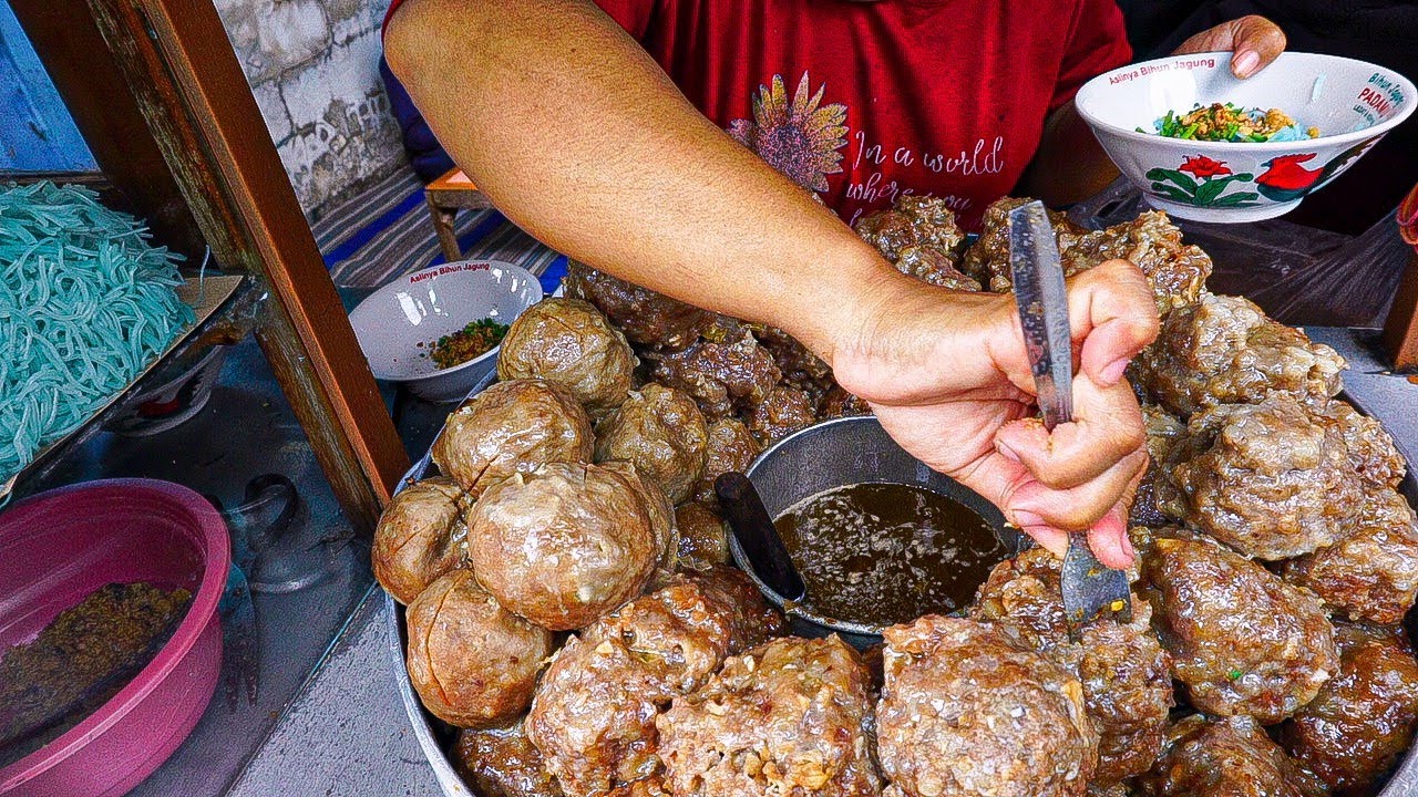 Gerobak belum datang sudah digeruduk pembeli !! Ketemu bakso urat sidoarjo viral