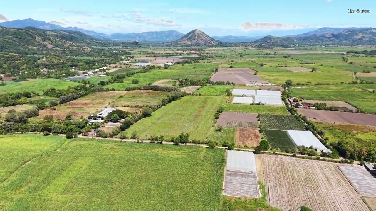 🇸🇻 El Salvador, El Porvenir, Santa Ana: naturaleza, calma y montañas