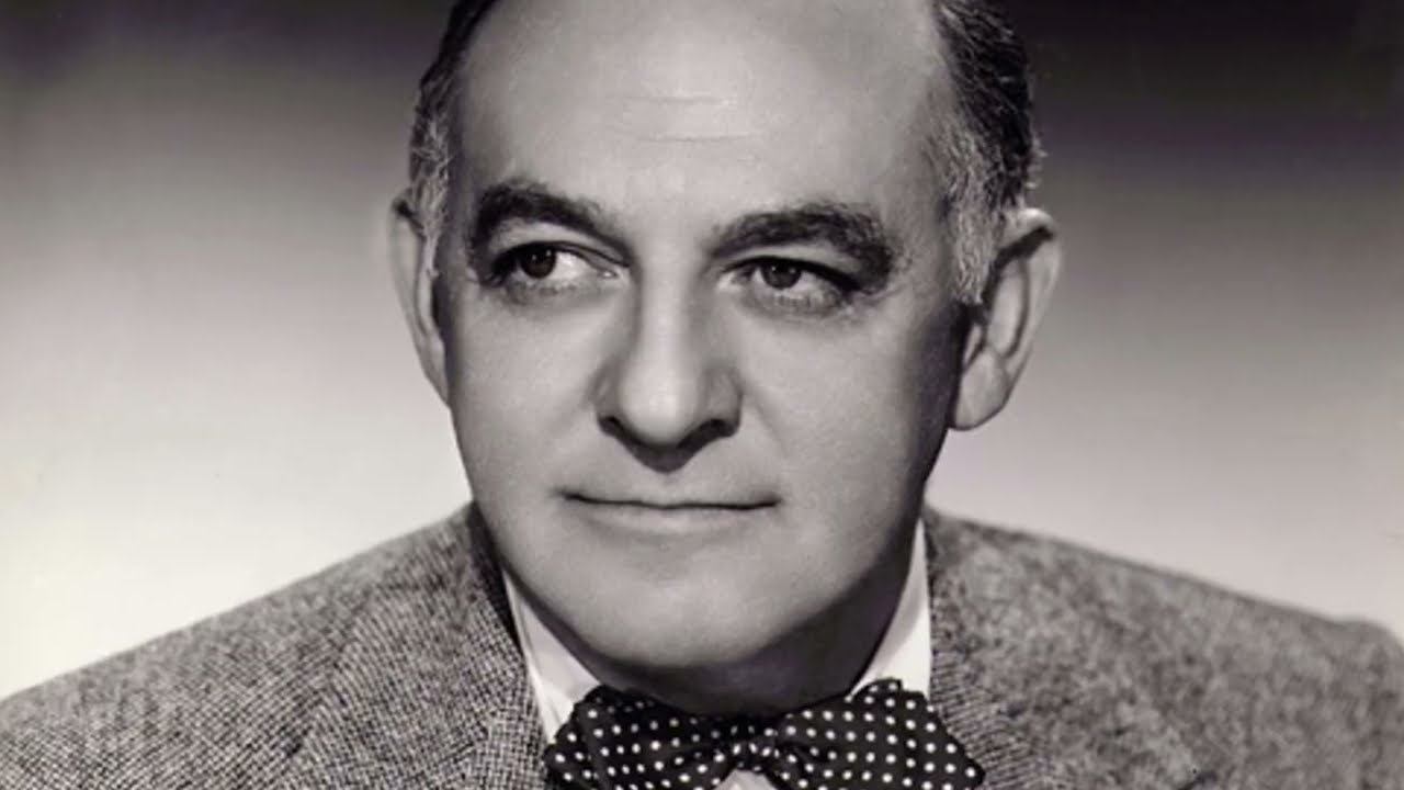 The Creepy Truth About the &ldquo;Contract Girl&rdquo; System in Old Hollywood