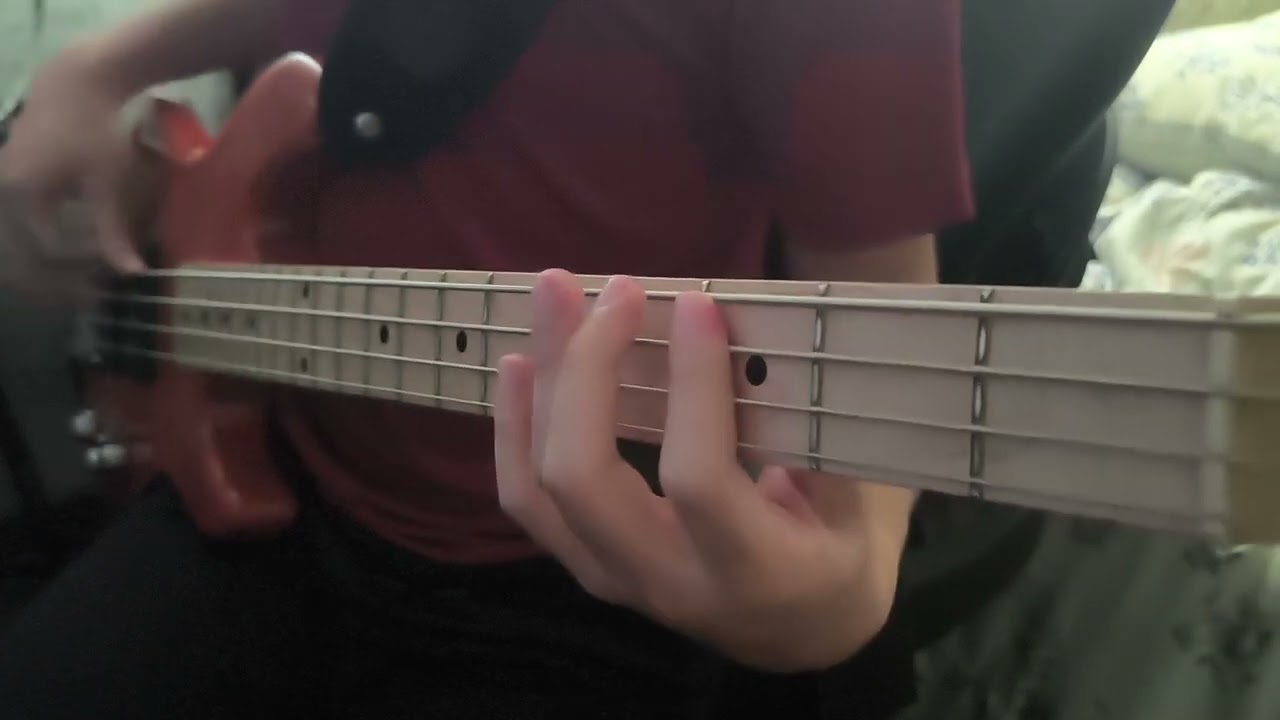 Hujan - Lonely Soldier Boy【Bass Cover】