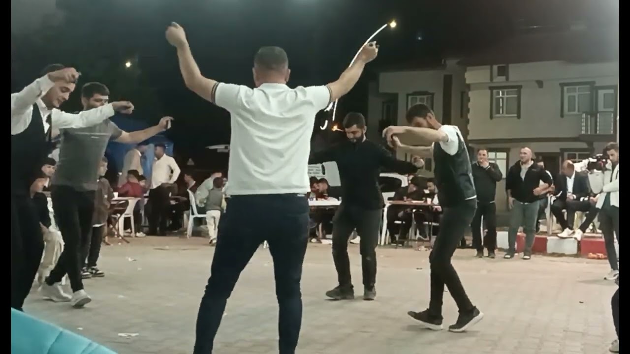 Döğer kasabası (çiftetelli - kırık hava - Zeybek)#ramazanyıldırım