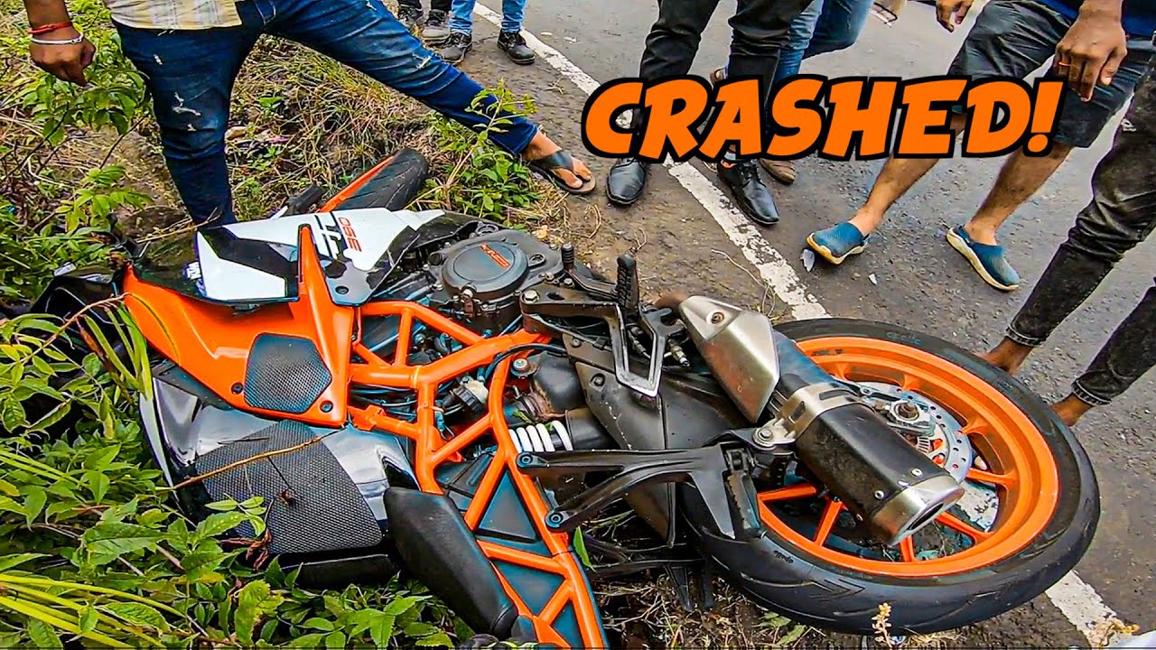 ACCIDENT ON MY KTM RC 390 | BUS HIT ME